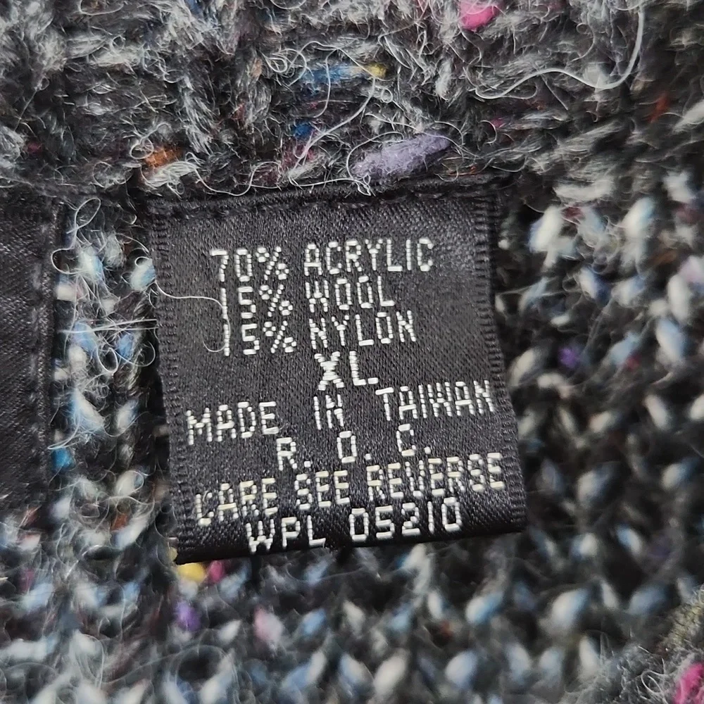 Plaid Crewneck Wool Blend Sweater Vintage Peter England - Picture 4 of 15